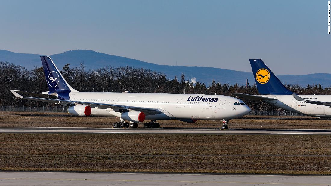Lufthansa seeks government aid amidst pandemic