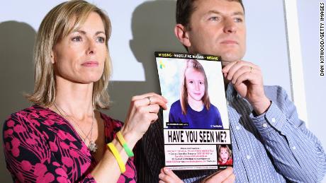 Kate and Gerry McCann retain an image of Madeleine's advanced police during a press conference in London on the occasion of the 5th anniversary of her disappearance in May 2012.