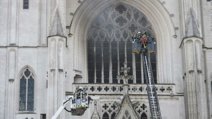 Nantes Cathedral blaze investigated as possible arson