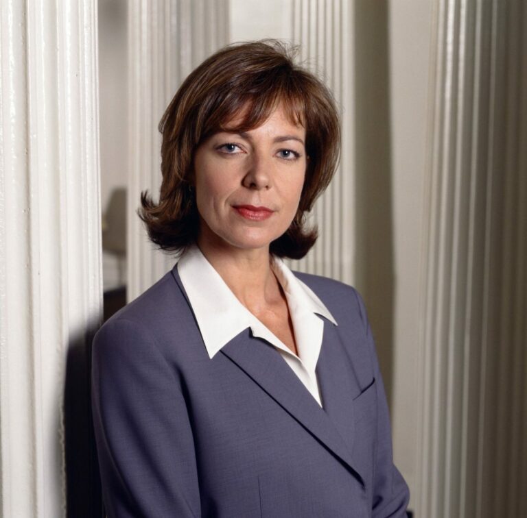 Allison Janney Desires To Be C.J. Cregg