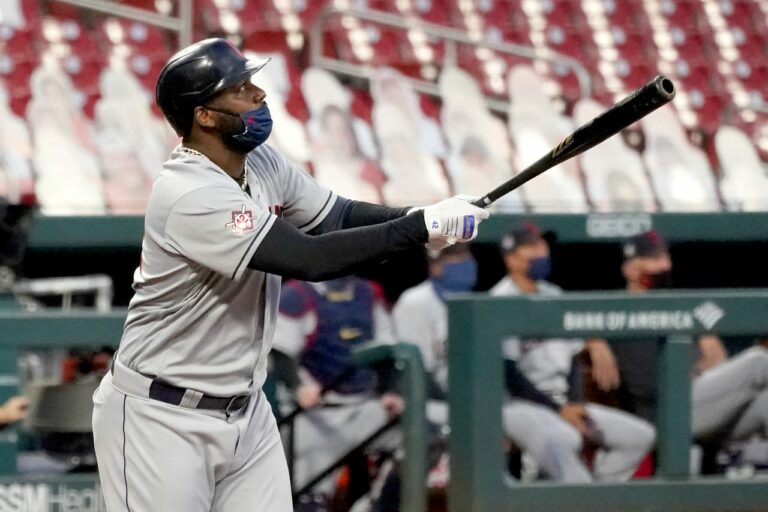 Cleveland Indians move into tie atop AL Central with 14-2 rout of St. Louis Cardinals