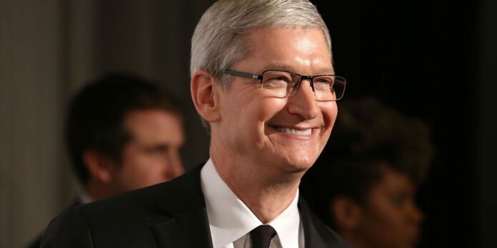 WSJ profile of Tim Cook offers new insight into the life and leadership style of the Apple CEO