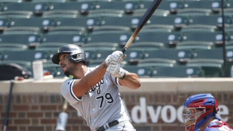 White Sox’s Jose Abreu ties mark with 6 dwelling runs in 3-video game sequence