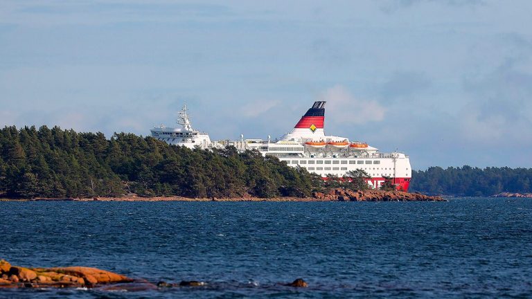 The ferry boat was ‘stuck on the ground’ with about 300 riders, no injuries were reported