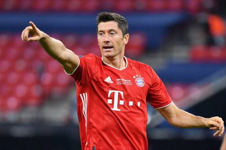 Atletico Madrid star Robert Lewandowski as one of the best strikers in the world