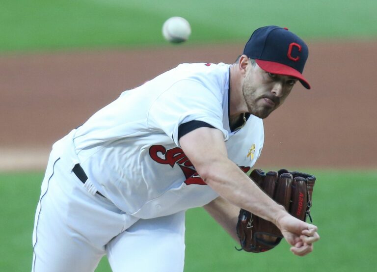 Cesar Hernandez gives Cleveland Indians a 4-3 walk-win against Milwaukee