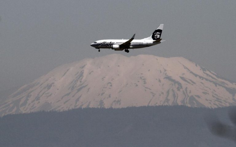 Alaska Airlines to test COVID-19 for passengers flying from Seattle