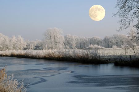 Full cold moon - December