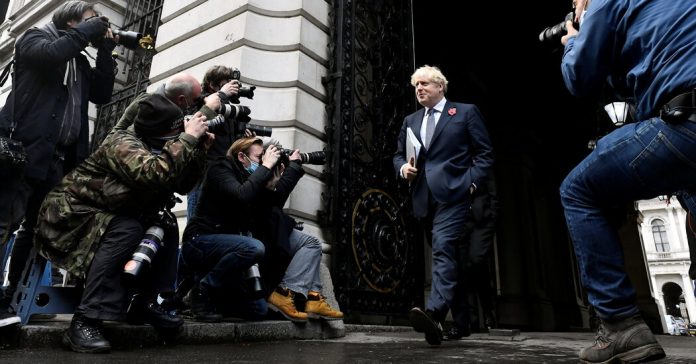 Brexit hard-liners lose battle as U.K.'s Johnson Quits aide

