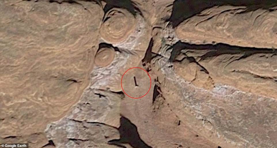 Officials refused to reveal the location of the metal-to-metal obelisk as curious spectators would go into the remote desert, but Internet Suthoths still managed to pinpoint its location.  Google Earth images show that it has been there since 2016 or 2015