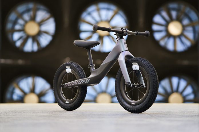 Specialists unveil the final 2kg carbon fiber superbike for toddlers

