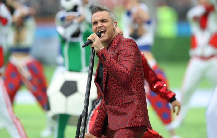 Robbie Williams announced that he was forming a new band

