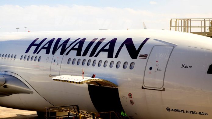 Hawaiian Airlines makes emergency landings due to engine defects

