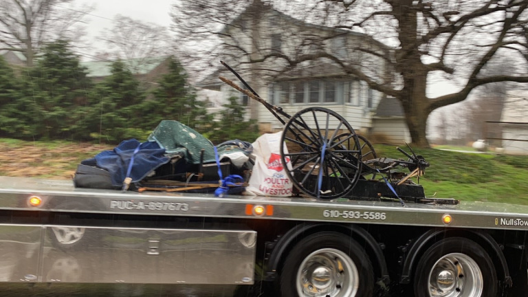 Three children were killed in a horse and buggy, the truck crashed