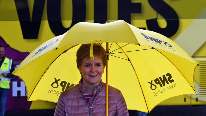 Nicola Sturgeon, Scottish First Minister and chairman of the Scottish National Party (SNP), campaigned for the Scottish general election.  The SNP expects elections to the regional parliament in Scotland on 6 May.  for an absolute majority.