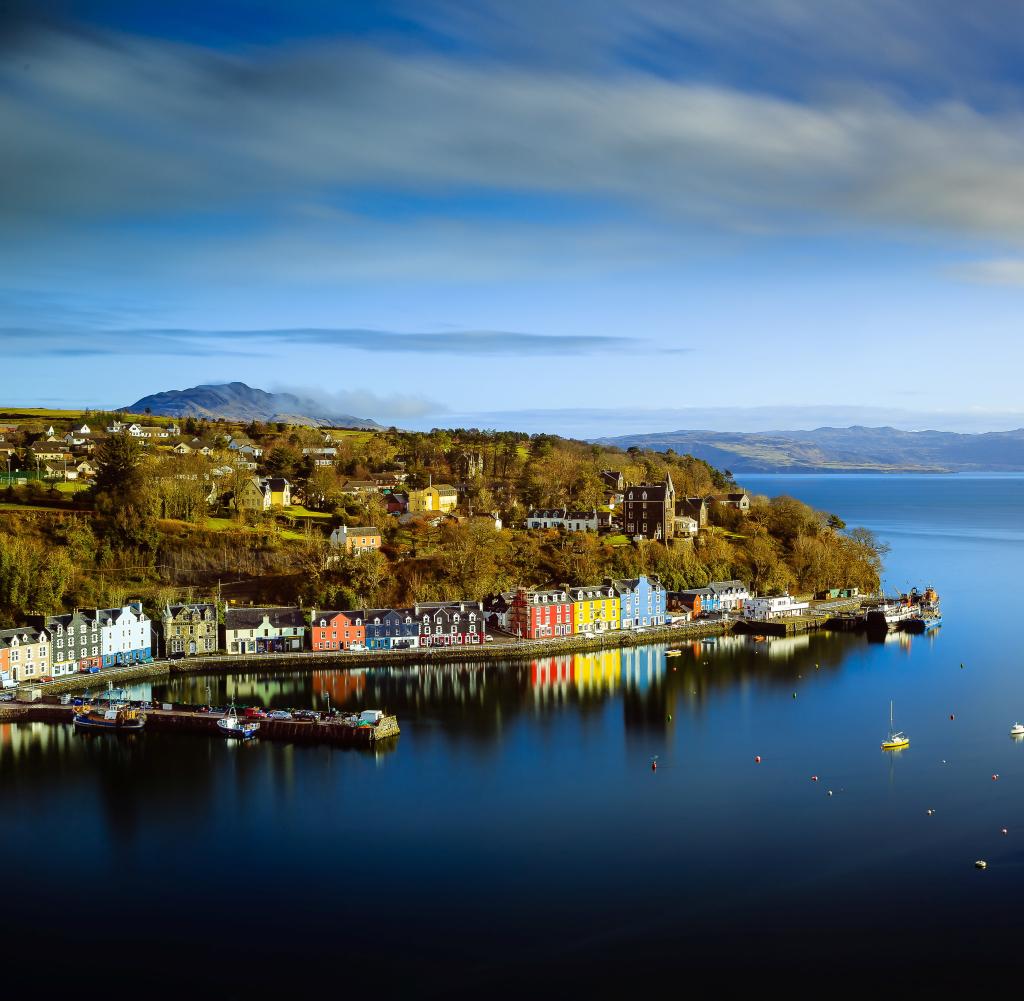 Scottish government offers £50,000 to live on the island