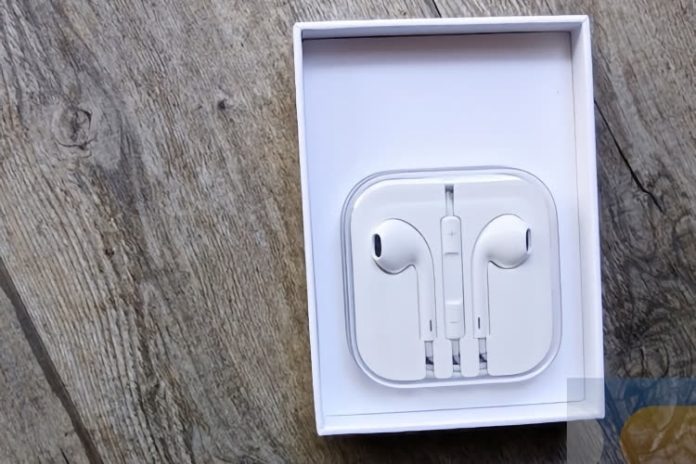 Apple will no longer provide iPhone boxed headphones in France

