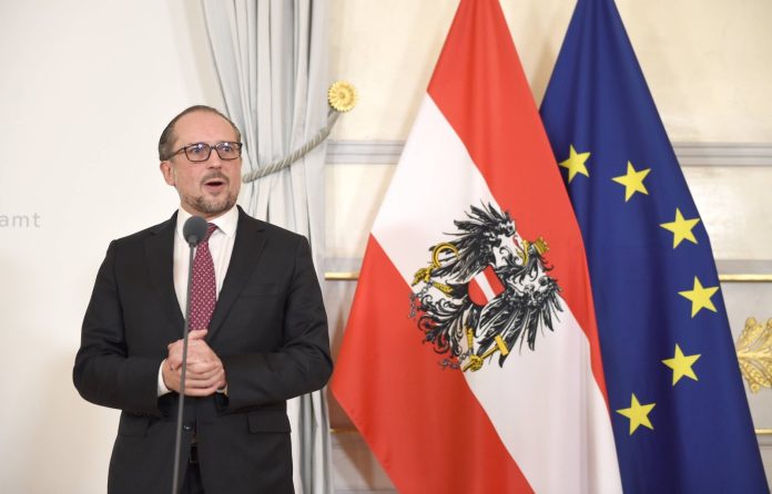 Austria urged Russia not only to withdraw from the Donbass

