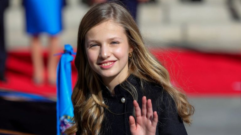 Princess Leonor in love?  She is said to have a boyfriend at boarding school