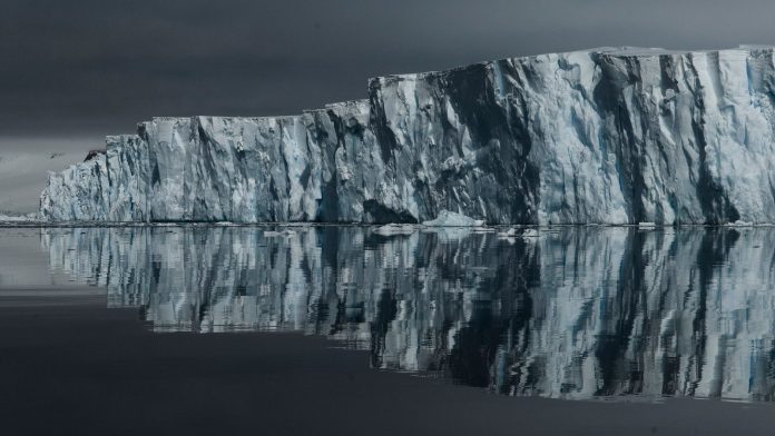 Le Glacier de Thwaites, en Antarctique, est grand comme la Grande Bretagne. Sa disparition pourrait entraîner ...