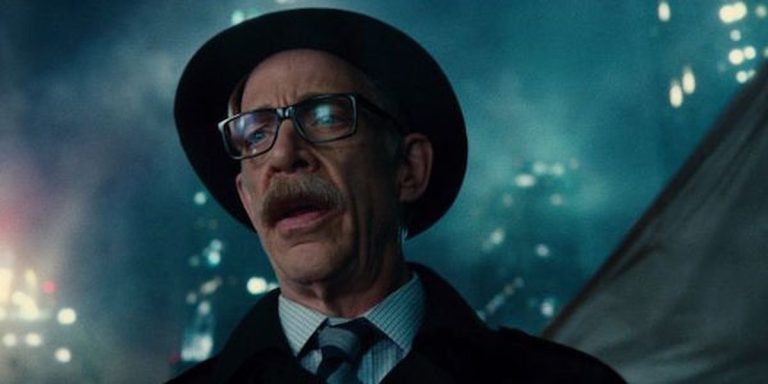 JK Simmons in Jim Gordon on the set of the film (Photo)