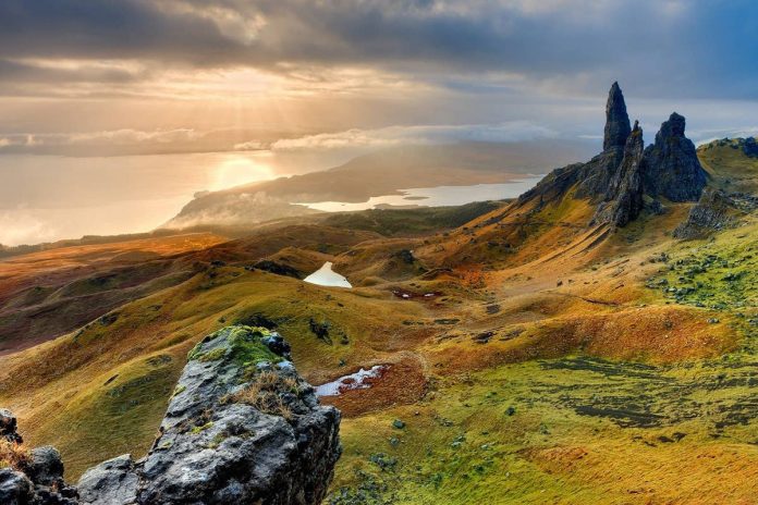 La magia della Scozia Castelli, leggende, laghi infestati e regine: benvenuto in Scozia