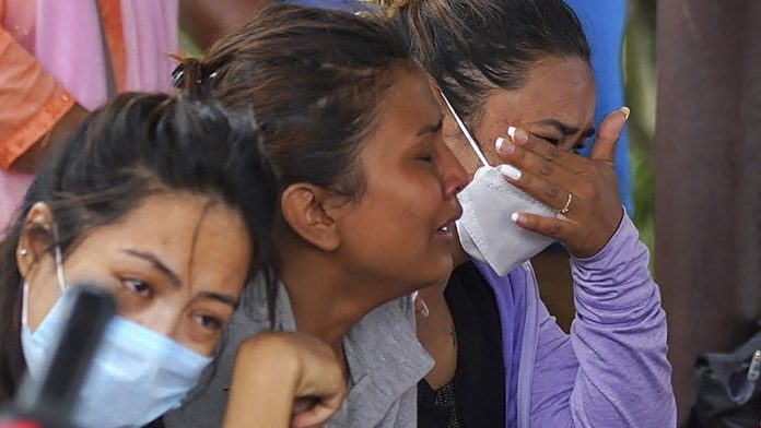Mystery in Nepal: A plane with 22 people missing

