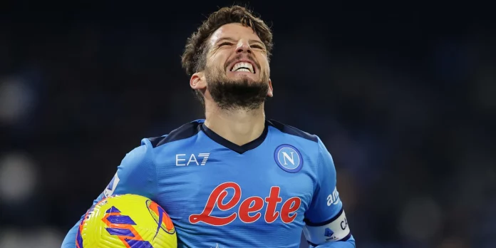 Background Mertens, the whole truth about e-mails to Napoli

