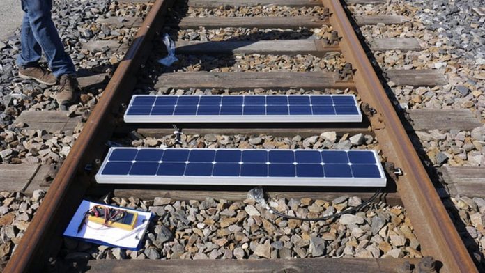 Deutsche Bahn testing: Solar cells in track provide nuclear power plants capability

