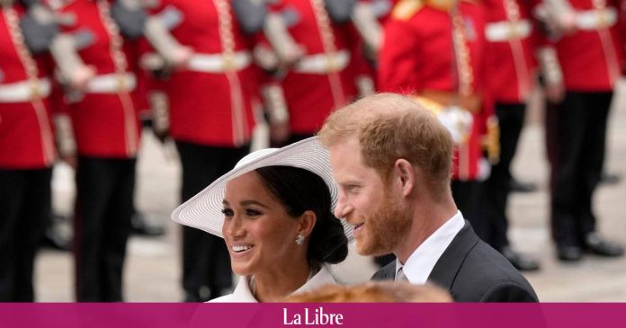 Harry and Meghan make an extravagant appearance at Elizabeth II's Jubilee Mass (PHOTO)

