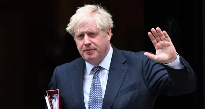  Boris Johnson on the ropes: a flurry of resignations in the UK government.  But the prime minister does not intend to go

