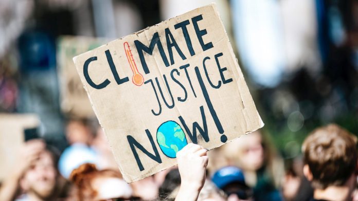 Giustizia climatica: dalle “cause Cenerentola” ai grandi progetti per l’ambiente