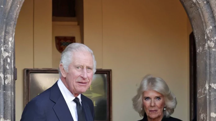 King Charles III and Queen Camilla: they attend church services in Scotland

