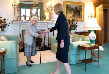 At Balmoral Castle on September 6, 2022: The Queen receives the new British Prime Minister Liz Truss.