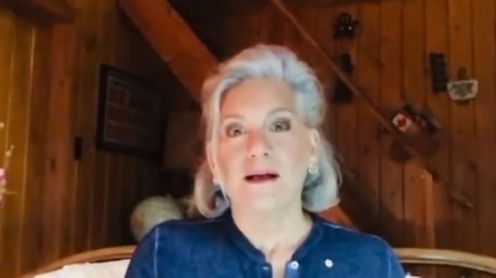  Was Lisa LaFlame fired because of her gray hair?  Support brands growing around the world

