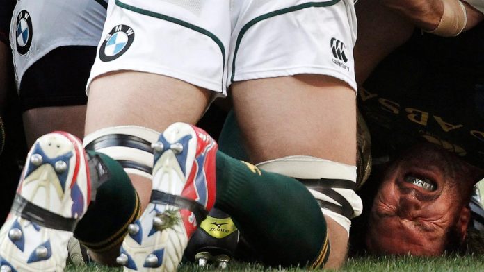 World Rugby: Late effects of head injuries: Former rugby professional complains

