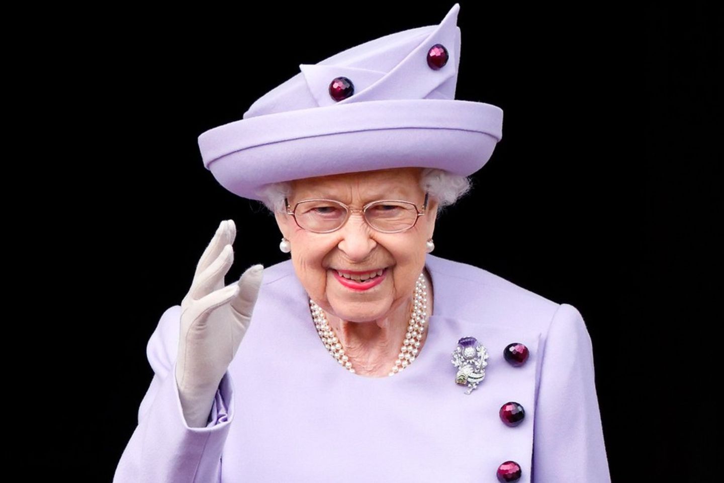 Queen Elizabeth II introduced the royal salute.