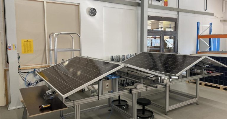 New solar modules don’t need to be screwed to the roof